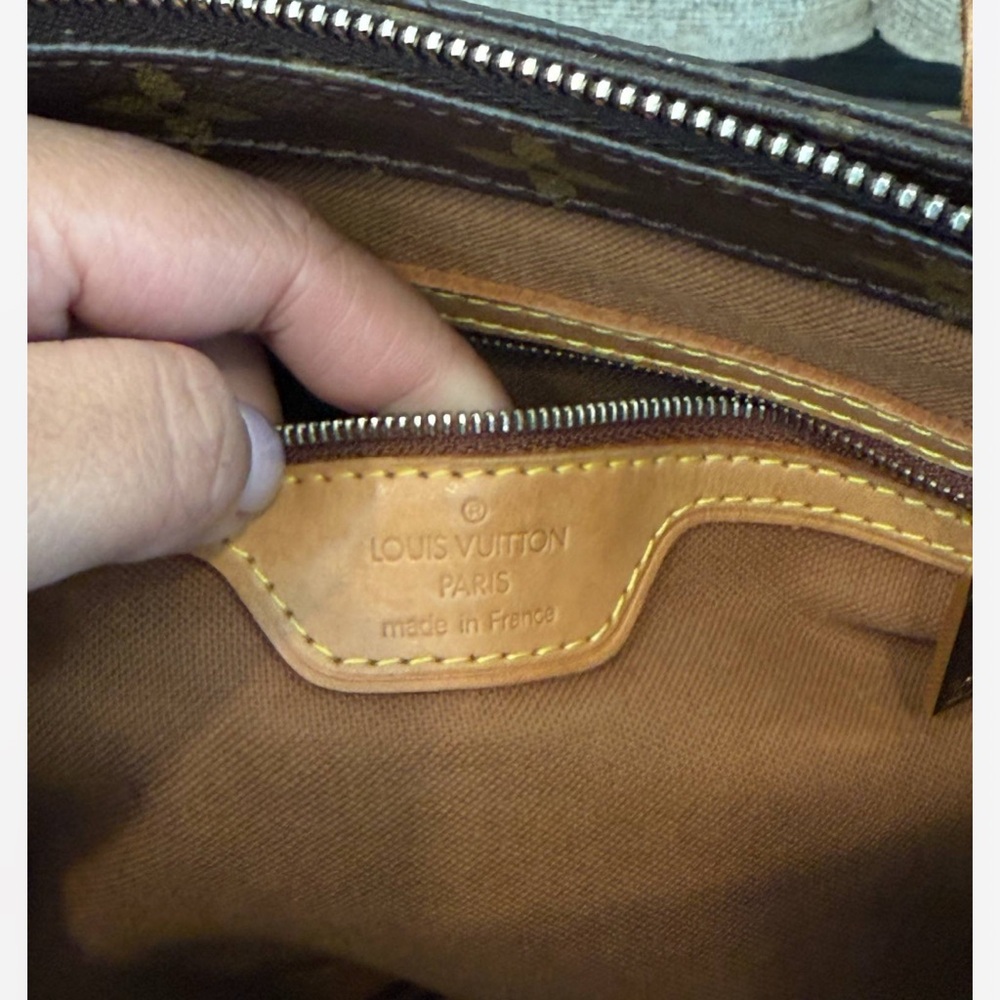 Authentic Lv - image 2